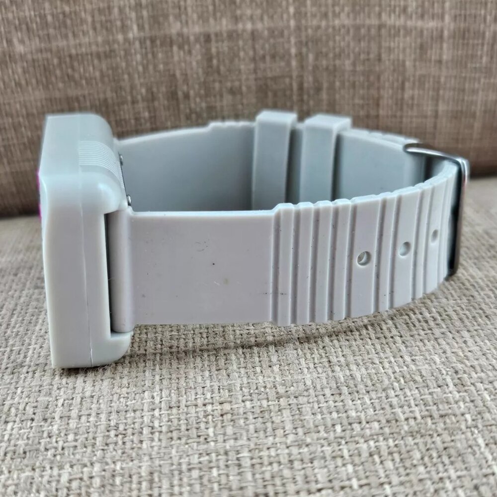 Nintendo Game Boy Wristwatch Ditial Wrist Watch White Rubber Strap Watch - Picture 13 of 13